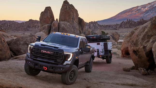 2024 GMC Sierra 2500 HD AT4X: This Is It というタイトルの記事の画像